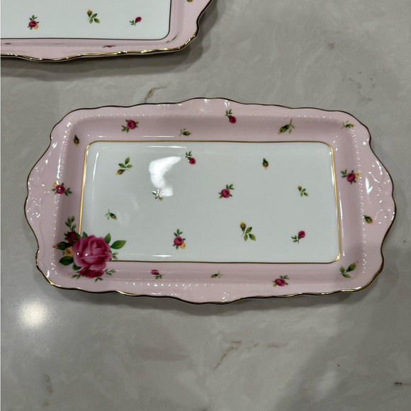 ROYAL ALBERT NEW COUNTRY ROSE SANDWICH TRAY 11 1/2” Set of 2 - Picture 2 of 8
